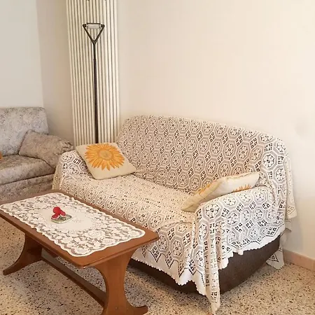 With One Bedroom In 10 Km From The Slopes Canzo