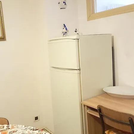 With One Bedroom In 10 Km From The Slopes * Canzo